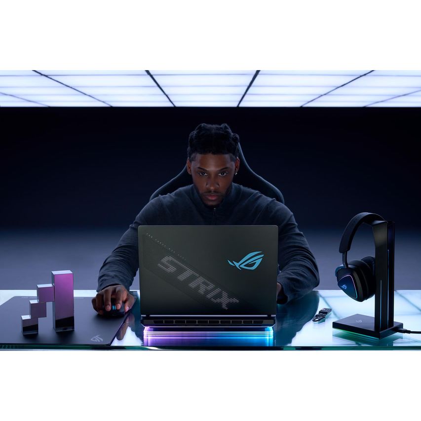 G835LW-SA017W